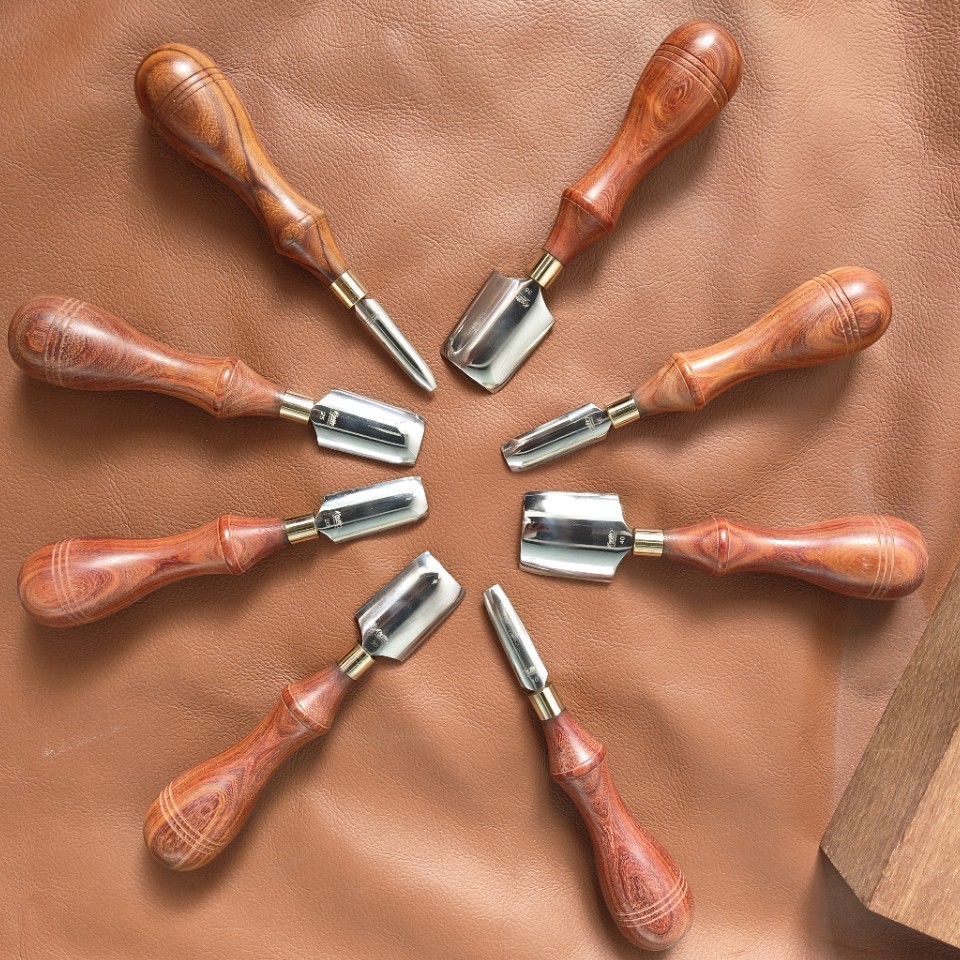 Utensili Artigianali per la La - Leatherwork Hand Press recensione e prezzo